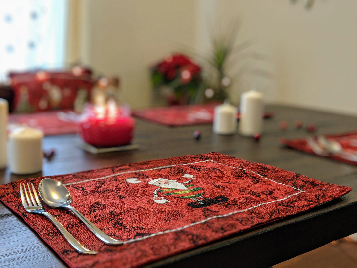 Tache Here Comes Santa Claus Vintage Holiday Woven Tapestry Red Christmas Placemat Set of 4 (8577PM)