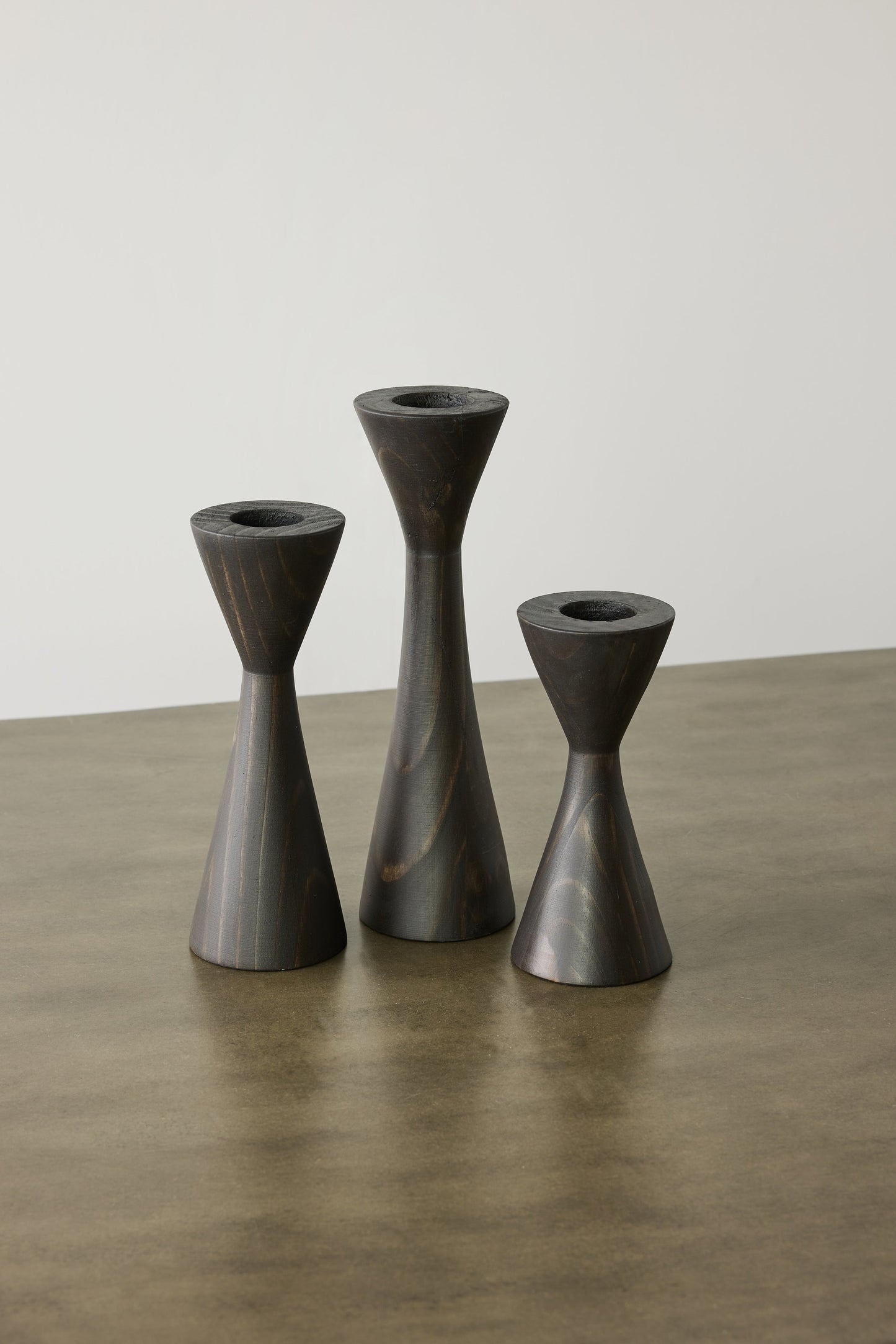 Pine Geo Tealight Holder | Espresso Black, Cognac, Natural Light