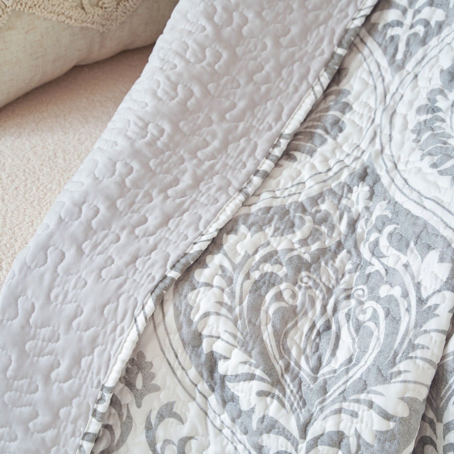 Tache Dreamy Moon Sky Ogee Damask Heather Gray White Quilted Throw Blanket (TB300)