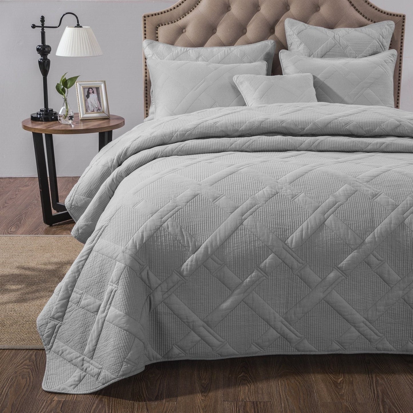 Tache Soothing Pastel Silver Diamond Stitch Light Gray Cotton Quilt Set (JHW-862)