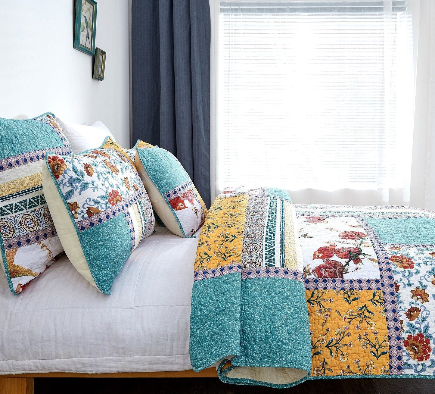 Tache Old World Garden Pastel Blue Yellow Red Hummingbirds Cotton Patchwork Quilt Set (JHW-936)