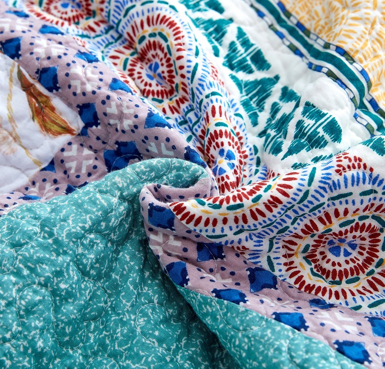 Tache Old World Garden Pastel Blue Yellow Red Hummingbirds Cotton Patchwork Quilt Set (JHW-936)