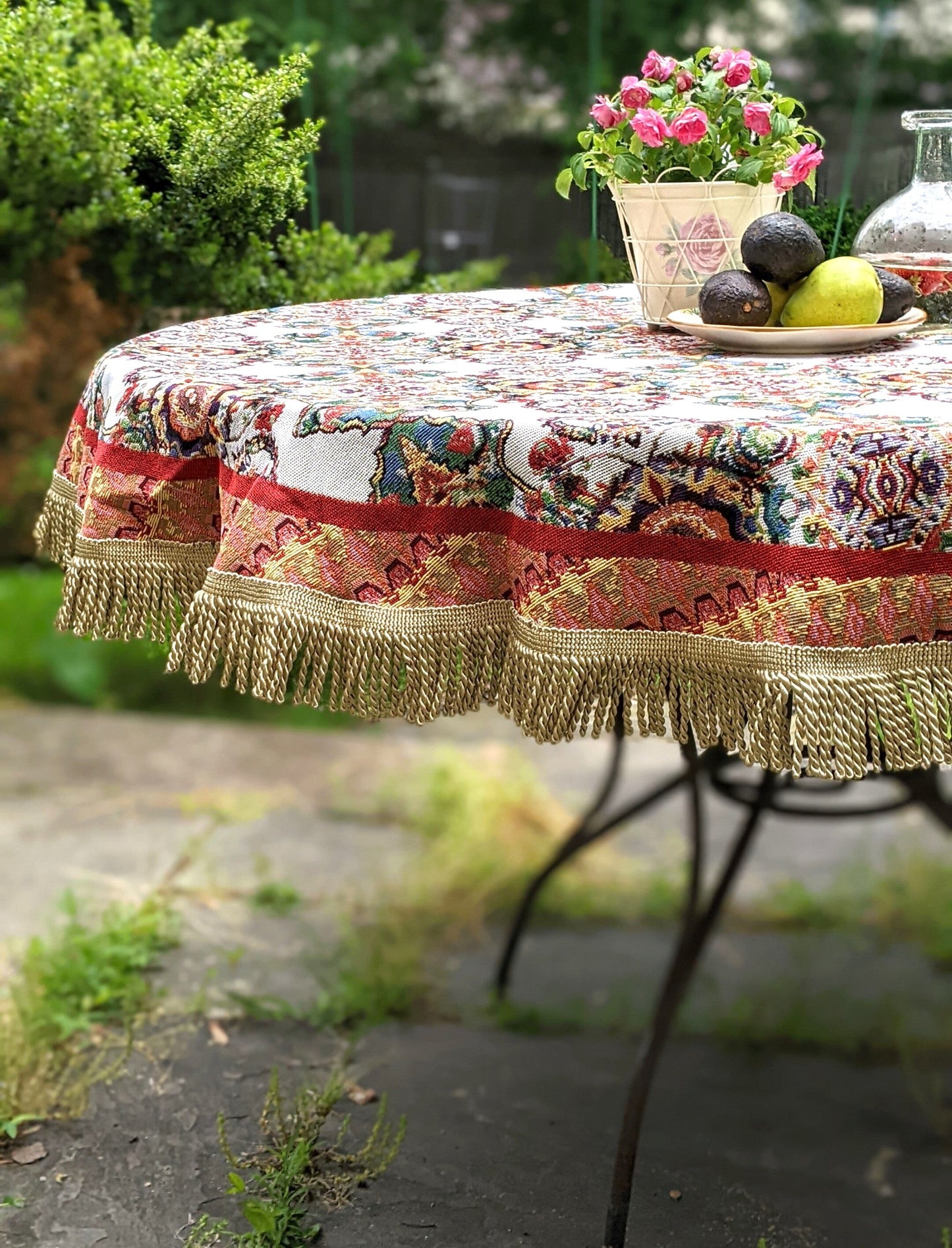 Tache Elegant Ivory Colorful Ornate Paisley Woven Tapestry Tablecloth (18193)