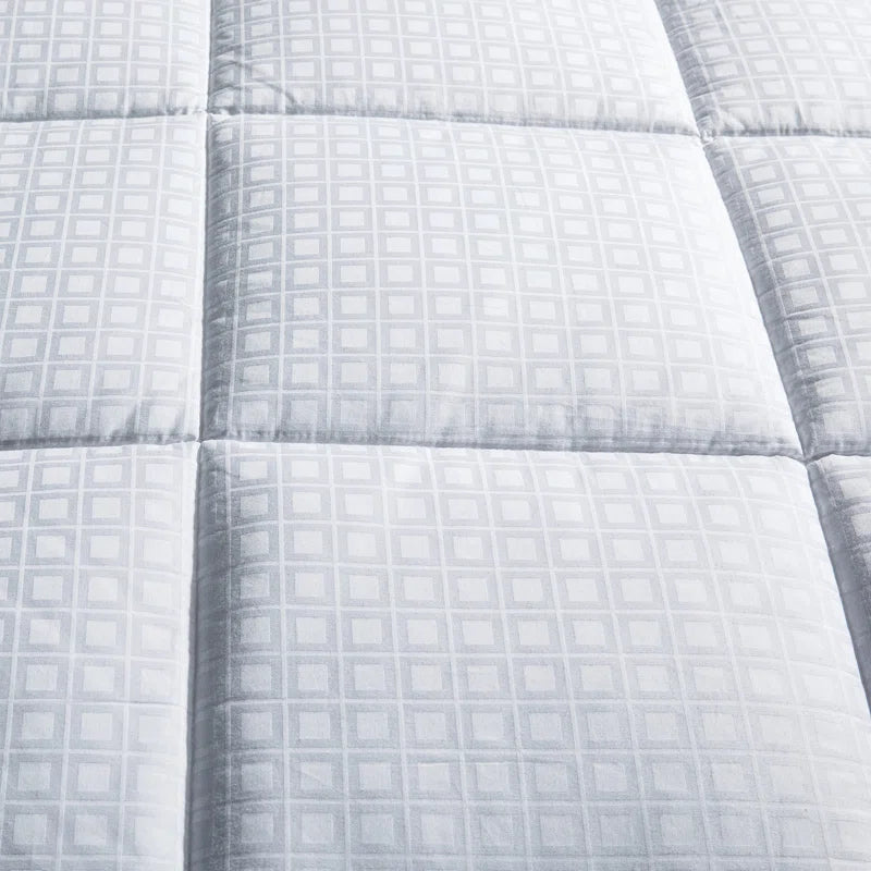 Cleves All-Season Down Alternative Comforter – Hypoallergenic, Lightweight & Machine Washable White Comforter for Bed, 300 Thread Count Microfiber Cover –Full/King Sizes