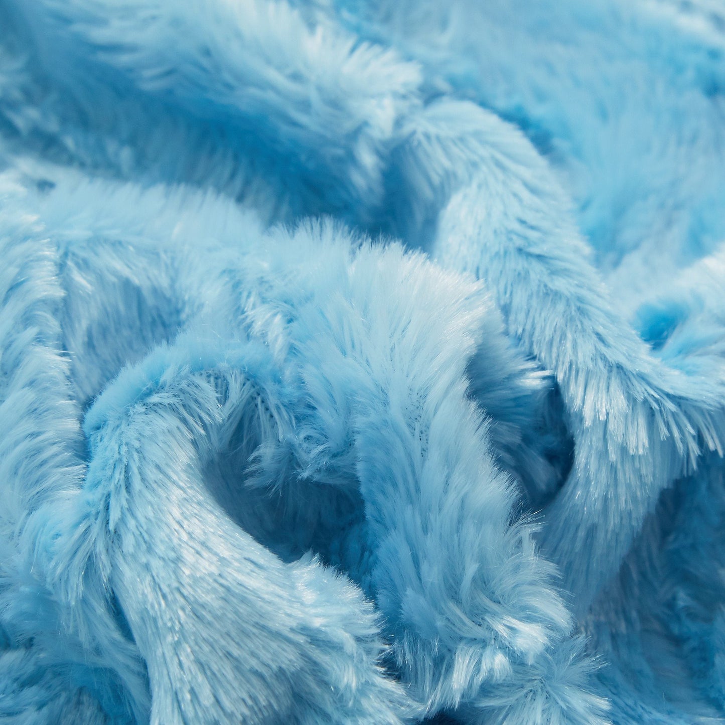 Tache Faux Fur Blue Sky Soft Throw Blanket (#8)