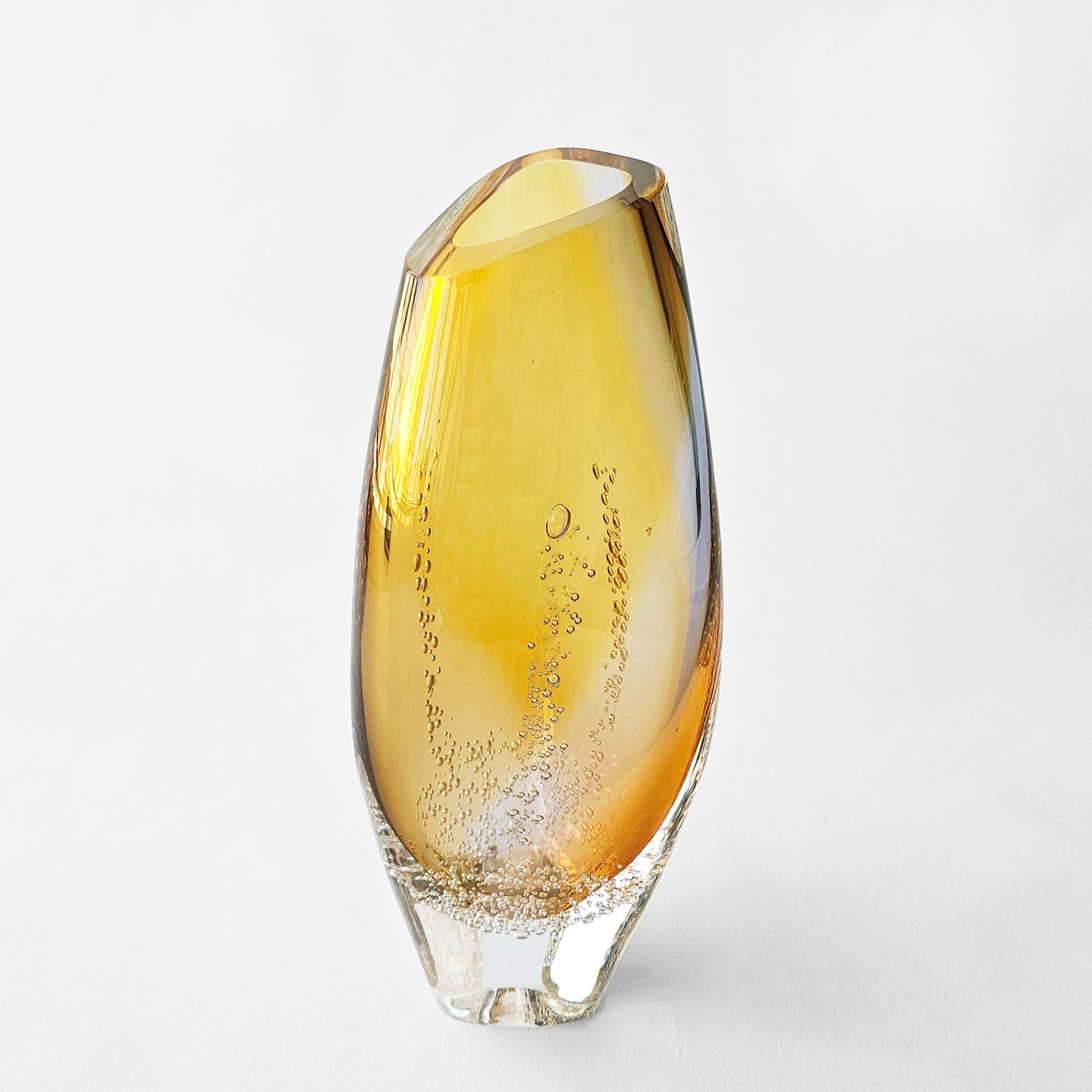 OKA glass vase