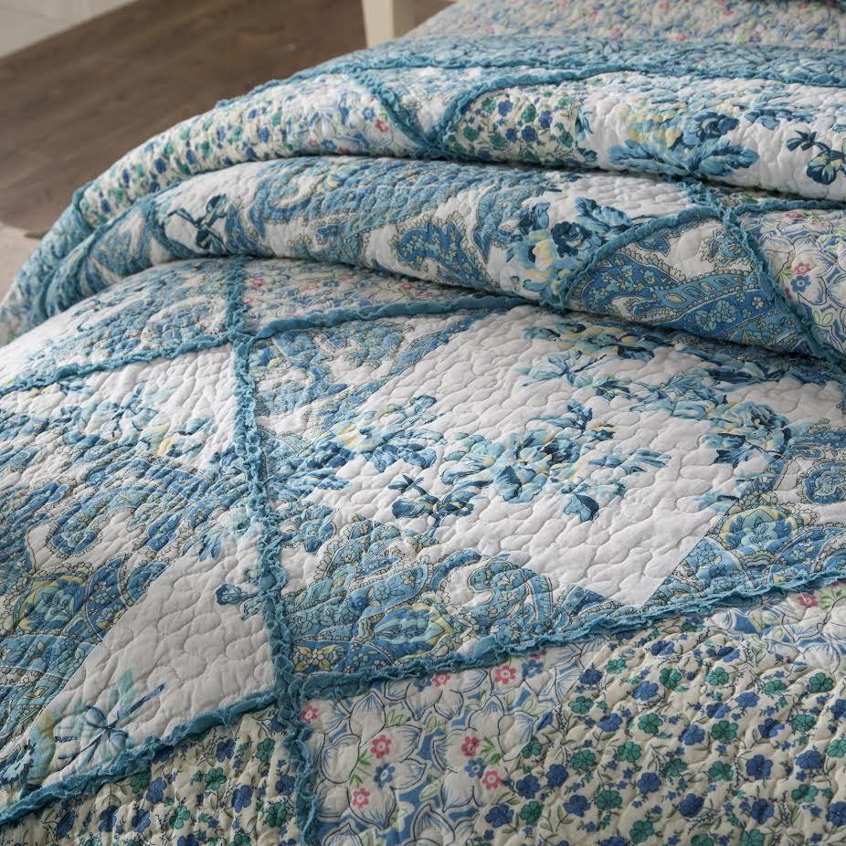 Tache Petal Dance White Blue Floral Vintage Garden Scalloped Cotton Patchwork Quilt Set (JHW-646)