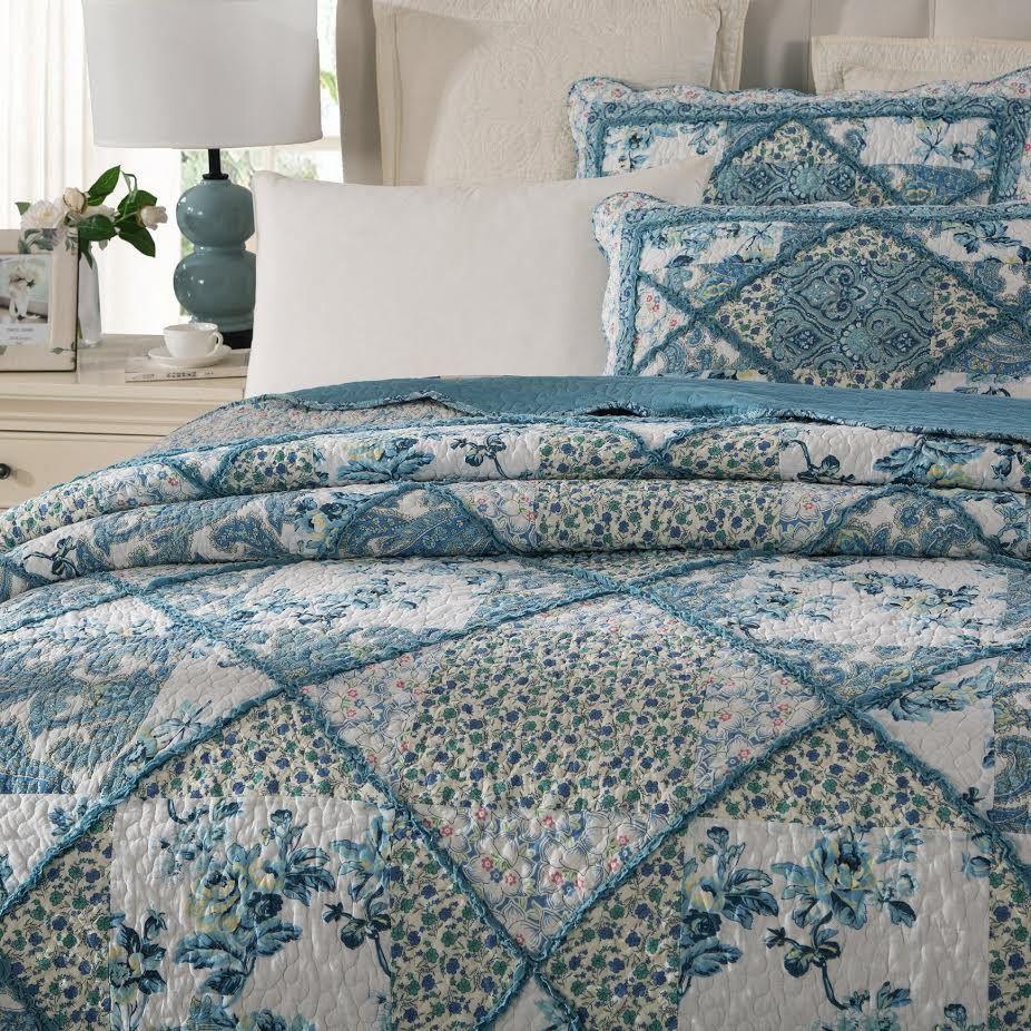 Tache Petal Dance White Blue Floral Vintage Garden Scalloped Cotton Patchwork Quilt Set (JHW-646)