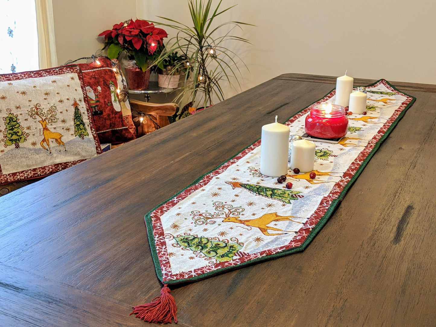 Tache Winter Forest Reindeer Vintage Holiday Woven Tapestry Table Runners (9192TR)