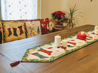 Tache Hang My Stockings By the Fireplace Table Runners (12910)