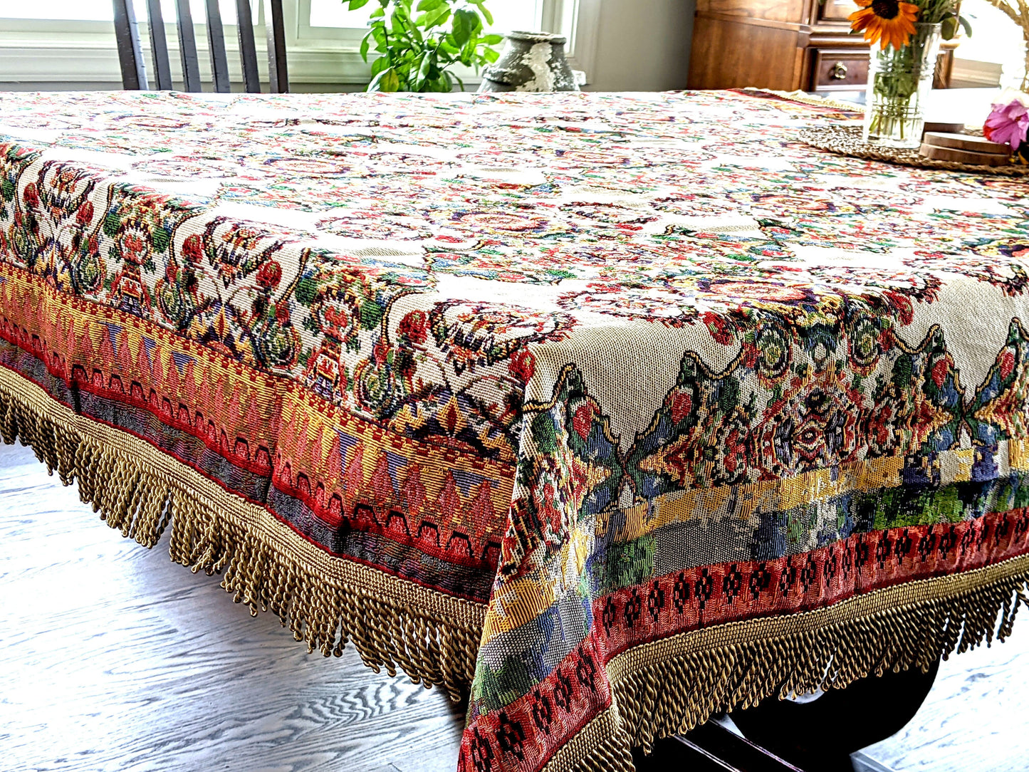 Tache Elegant Ivory Colorful Ornate Paisley Woven Tapestry Tablecloth (18193)