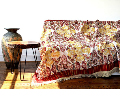 Tache Elegant Burgundy Ornate Paisley Woven Tapestry Tablecloth (18194)