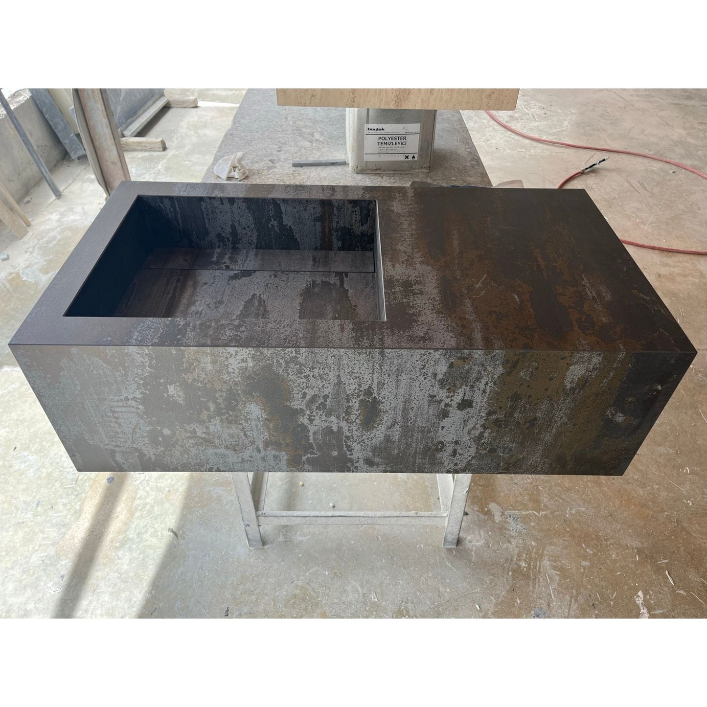 HANDCRAFTED DEKTON TRILLIUM ENGINEERED PORCELAIN SINK (ES-065)