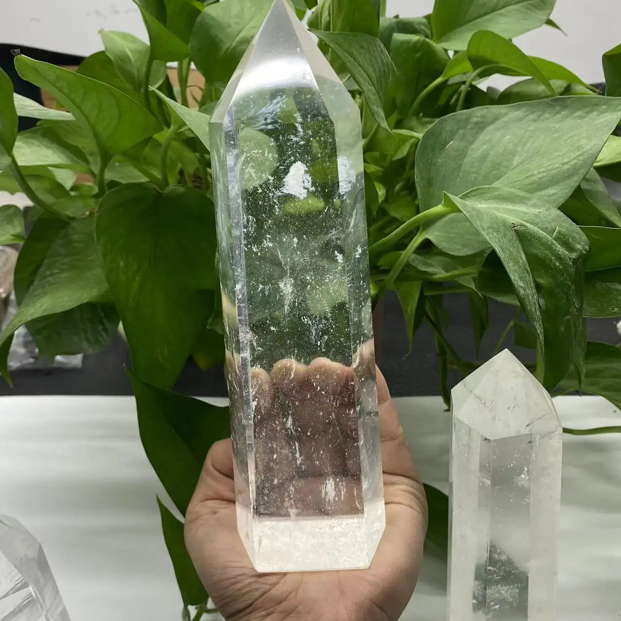 Big Size Clear Melting Stone Quartz Obelisk Crystal Wand Point for Healing and Feng Shui Home Decoration