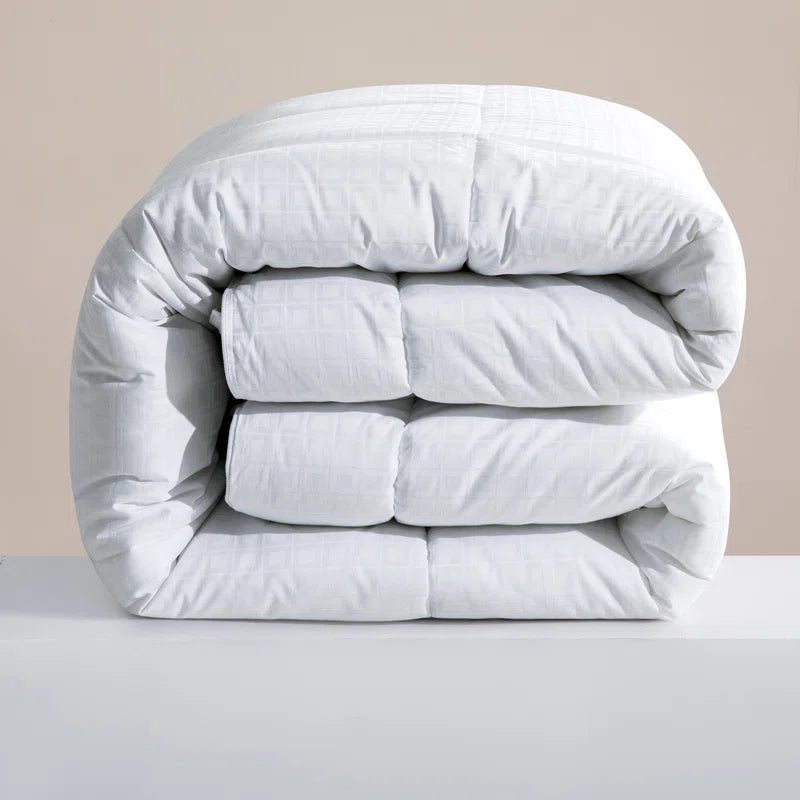 Cleves All-Season Down Alternative Comforter – Hypoallergenic, Lightweight & Machine Washable White Comforter for Bed, 300 Thread Count Microfiber Cover –Full/King Sizes
