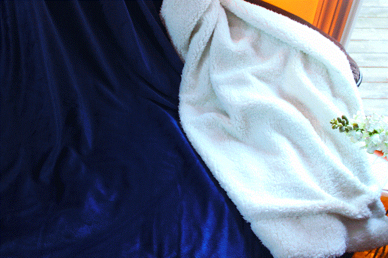 Tache Dark Navy Blue Sherpa Winter Night Micro Fleece Throw Blanket (SMF5060BL)