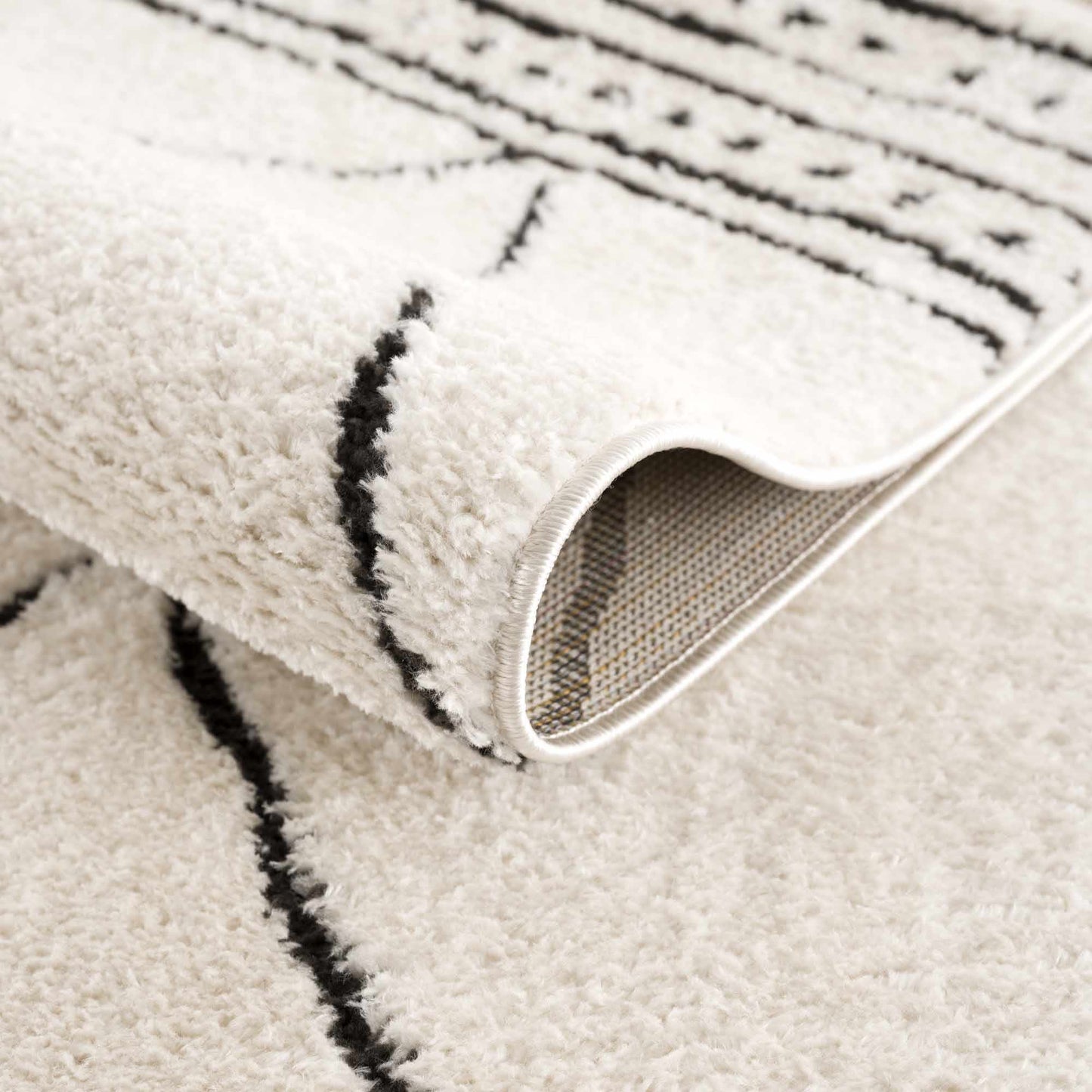 Keone Black & White Thick Rug