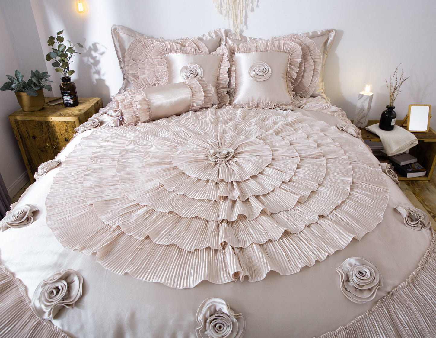 Tache Satin Ruffle Luxury Floral Champagne Beige Frosted Field Comforter Set (MZ1051)