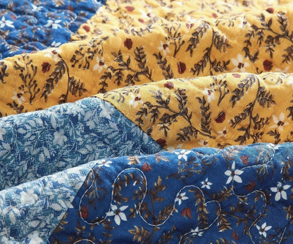 Tache Prairie Sunset White Blue Yellow Brown Floral Cotton Patchwork Quilt Set (JHW-887)