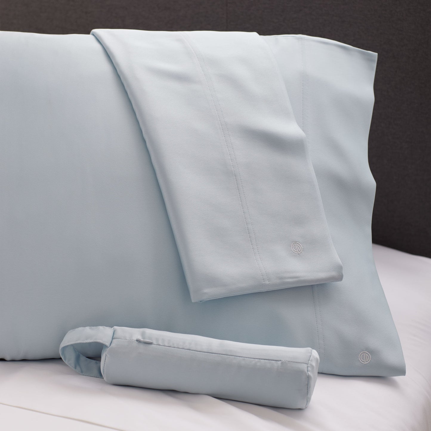 Clean Design Home® Satin Pillowcase, set of 2 + Matching Travel Bag