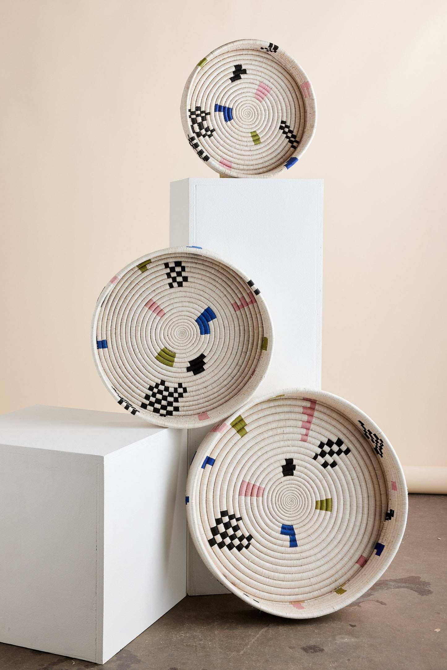 Mosaic Woven Nesting Tray