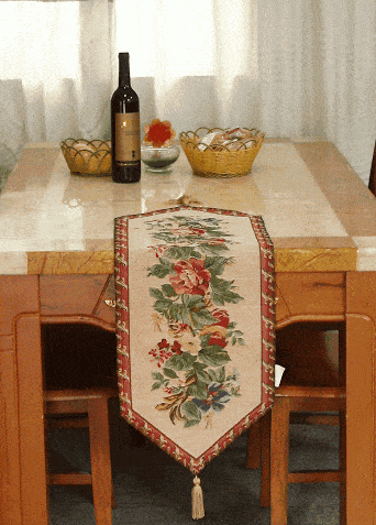 Tache Festive Red Yuletide Blooms Woven Table Runners (5598)