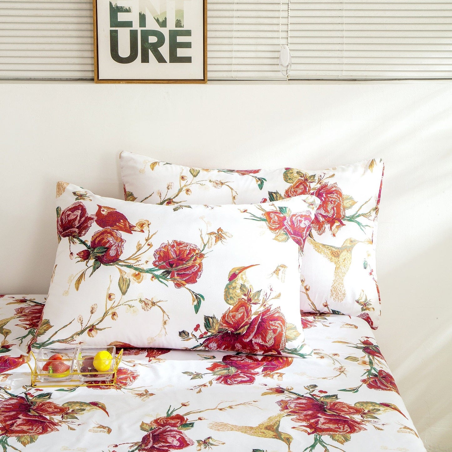 Tache Floral Hummingbirds Burgundy White Vintage Rose Garden Bed Sheet Set (SD-7676)