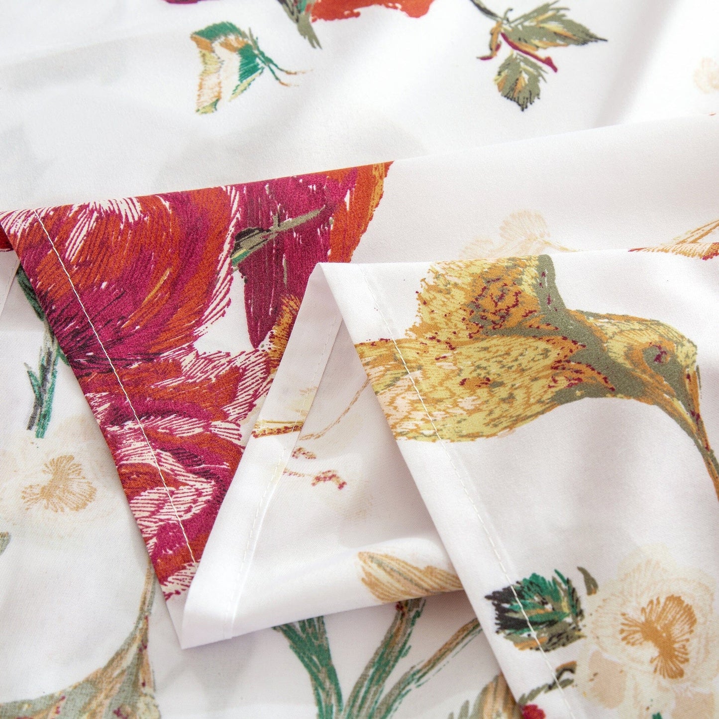 Tache Floral Hummingbirds Burgundy White Vintage Rose Garden Bed Sheet Set (SD-7676)