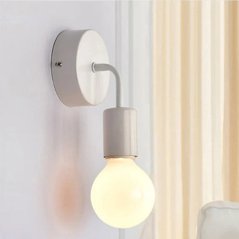 Modern Wall Lamps: Sleek Black and White Interior Lighting Fixtures