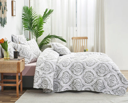 Tache Dreamy Moon Sky Ogee Damask Heather Gray White Quilt Set (TB300)