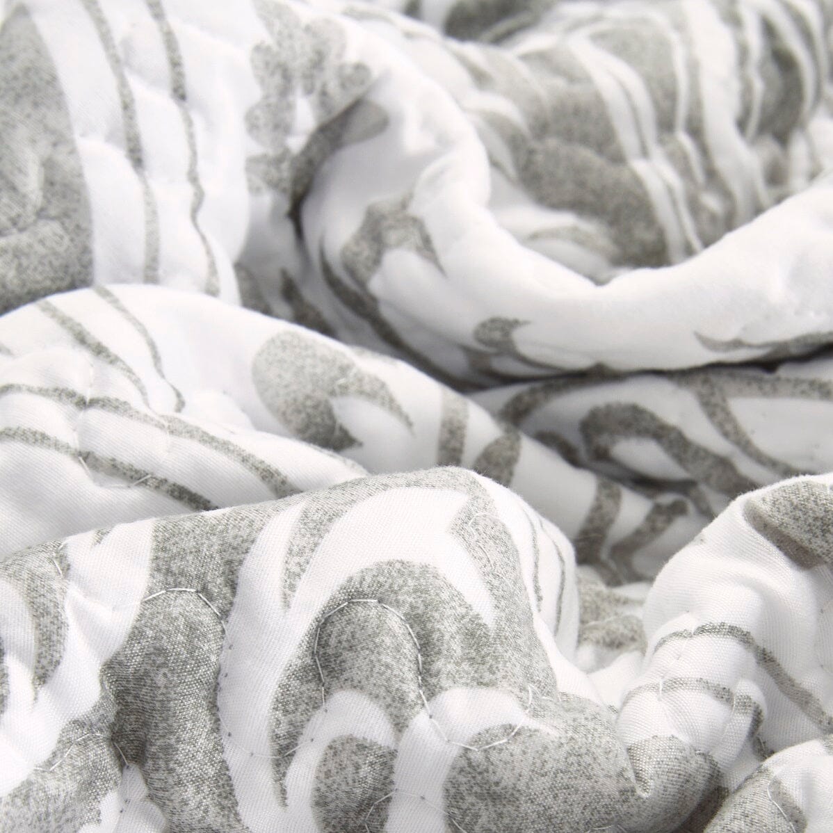 Tache Dreamy Moon Sky Ogee Damask Heather Gray White Quilt Set (TB300)