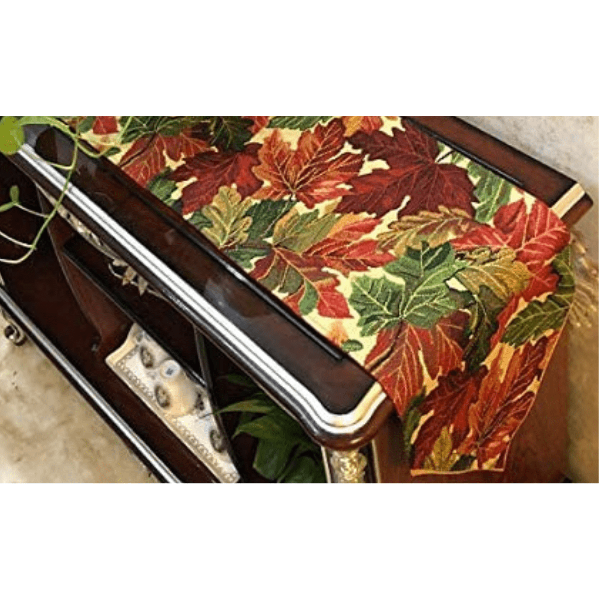 Tache Warm Colorful Thanksgiving Leaves Fall Foliage Tapestry Table Runners (11516)