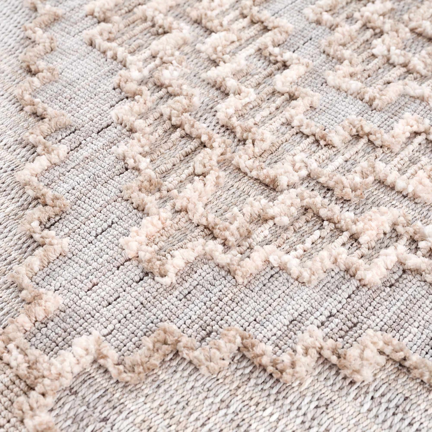 Ampusungan High-Low Rustic Rug