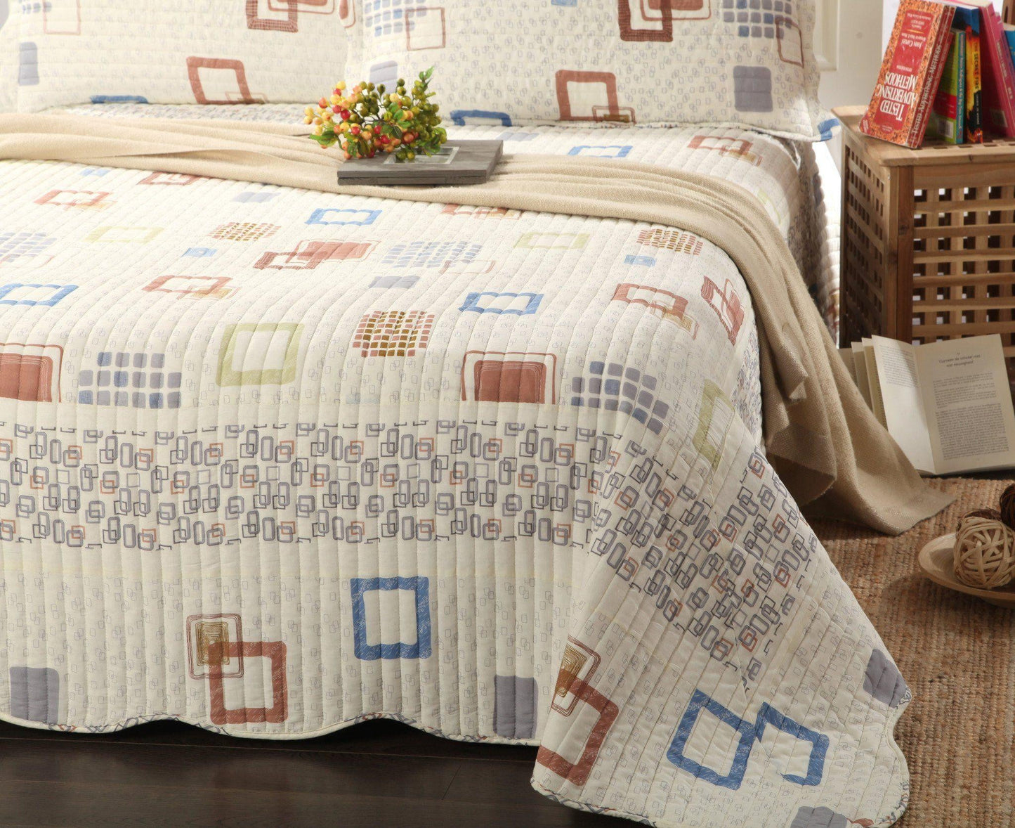 Tache Geometric Cubic Squares Ivory Scalloped Retro Cotton Quilt Bedspread Set (DSW009)