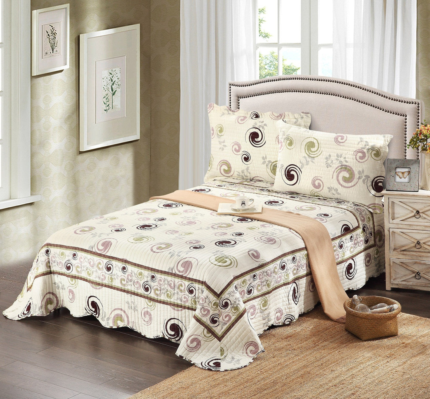 Tache Summer Storm Geometric Swirl Ivory White Scalloped Cotton Quilt Set (DSW019)