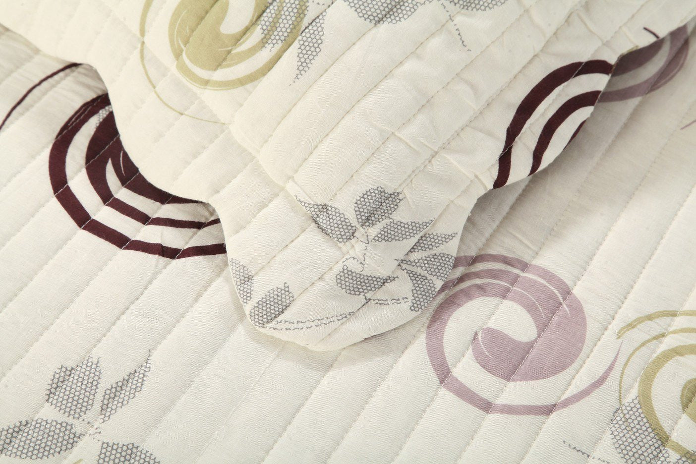 Tache Summer Storm Geometric Swirl Ivory White Scalloped Cotton Quilt Set (DSW019)