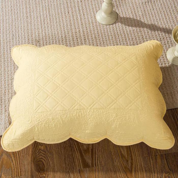 Tache Yellow Diamond Matelasse Scalloped Buttercup Puffs Pillow Sham (YELLEMDES)