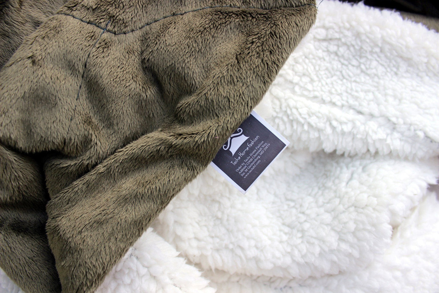 Tache Super Soft Evergreen Micro Fleece Green Sherpa Throw Blanket