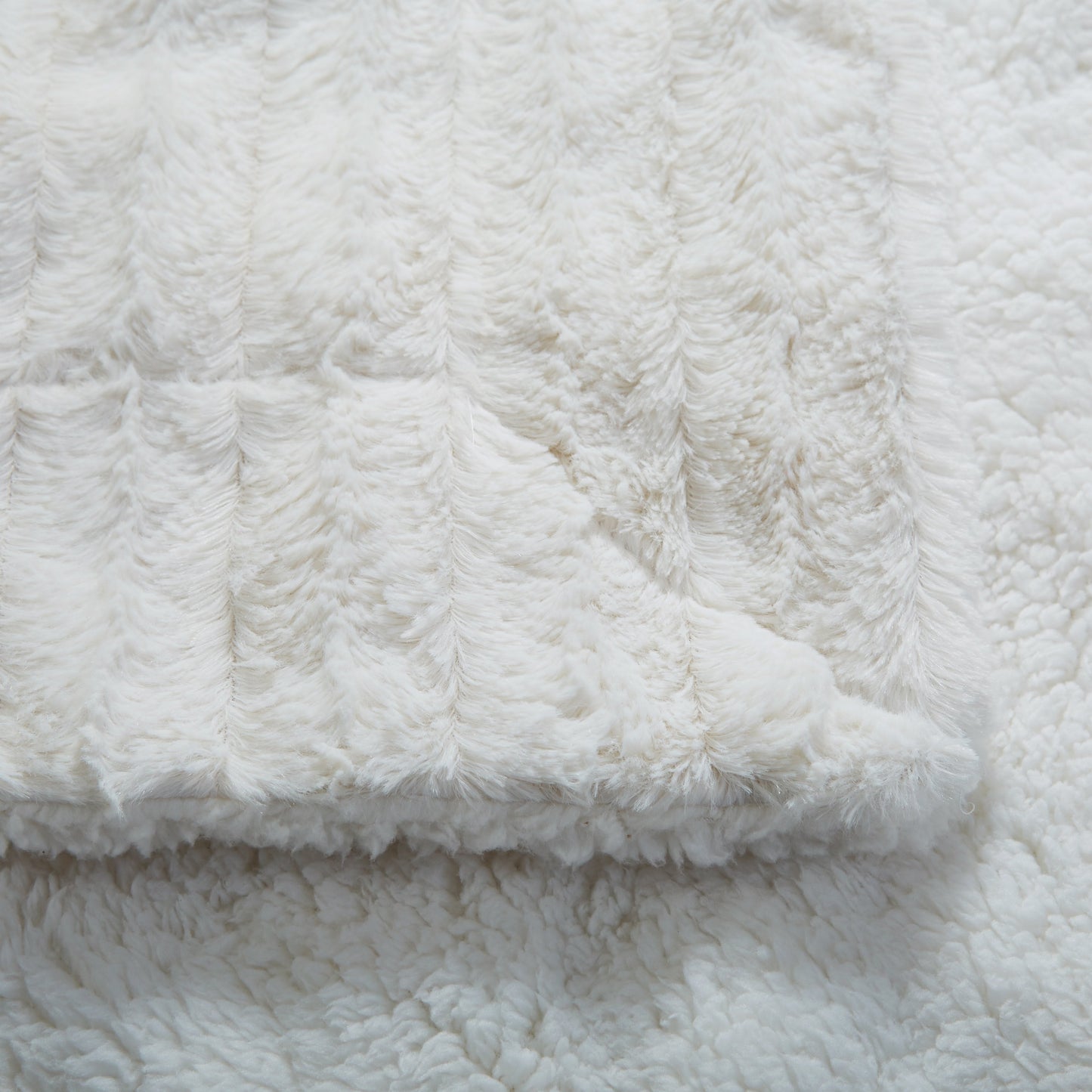 Tache White Ivory Polar Faux Fur with Sherpa Throw Blanket