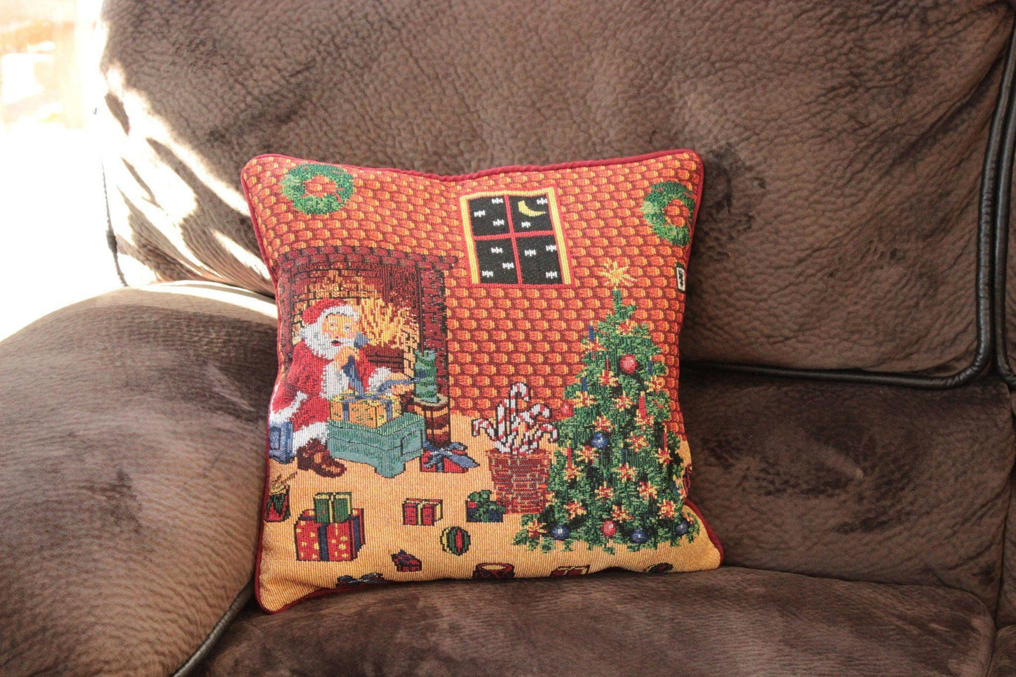 Tache Festive Santa's Last Minute Prep Retro Woven Tapestry Throw Pillow Cover (DB11869CC)