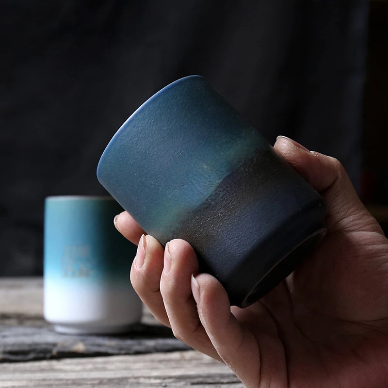 Japanese Stoneware Coffee Cup - Large Kiln-fired Ceramic Mug with Simple Gradient Design for Coffee and Tea, Home and Restaurant Use