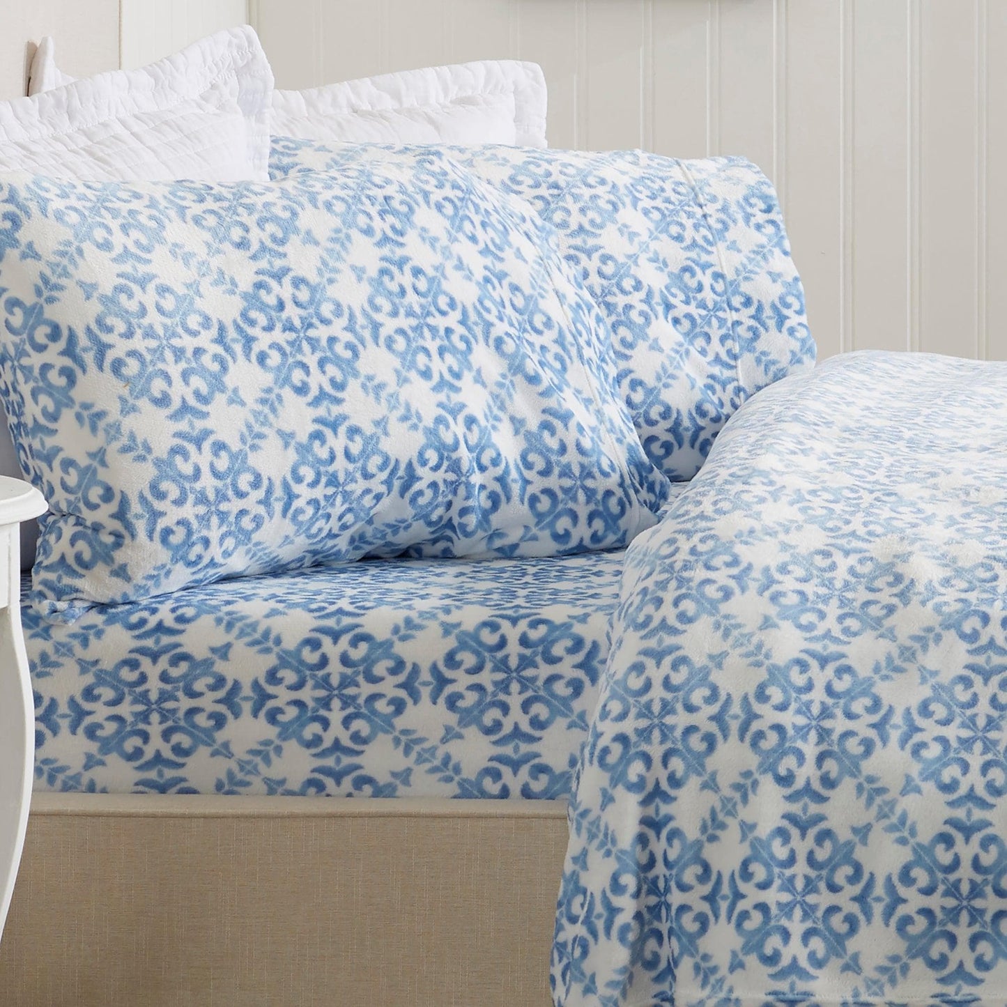 Printed Plush Sheet - Velvet Luxe Lattice Collection