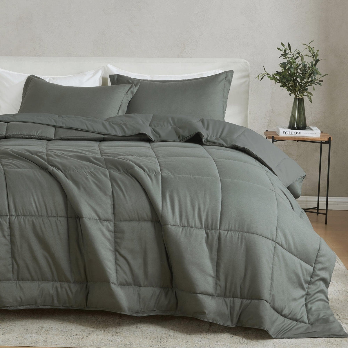 Brushed Microfiber Reversible Comforter Set