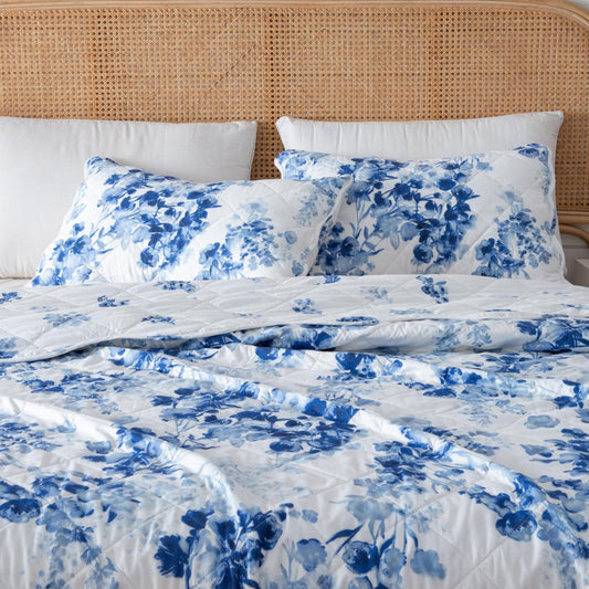 Microfiber Watercolor Leaves Quilt Set - Jacqueline