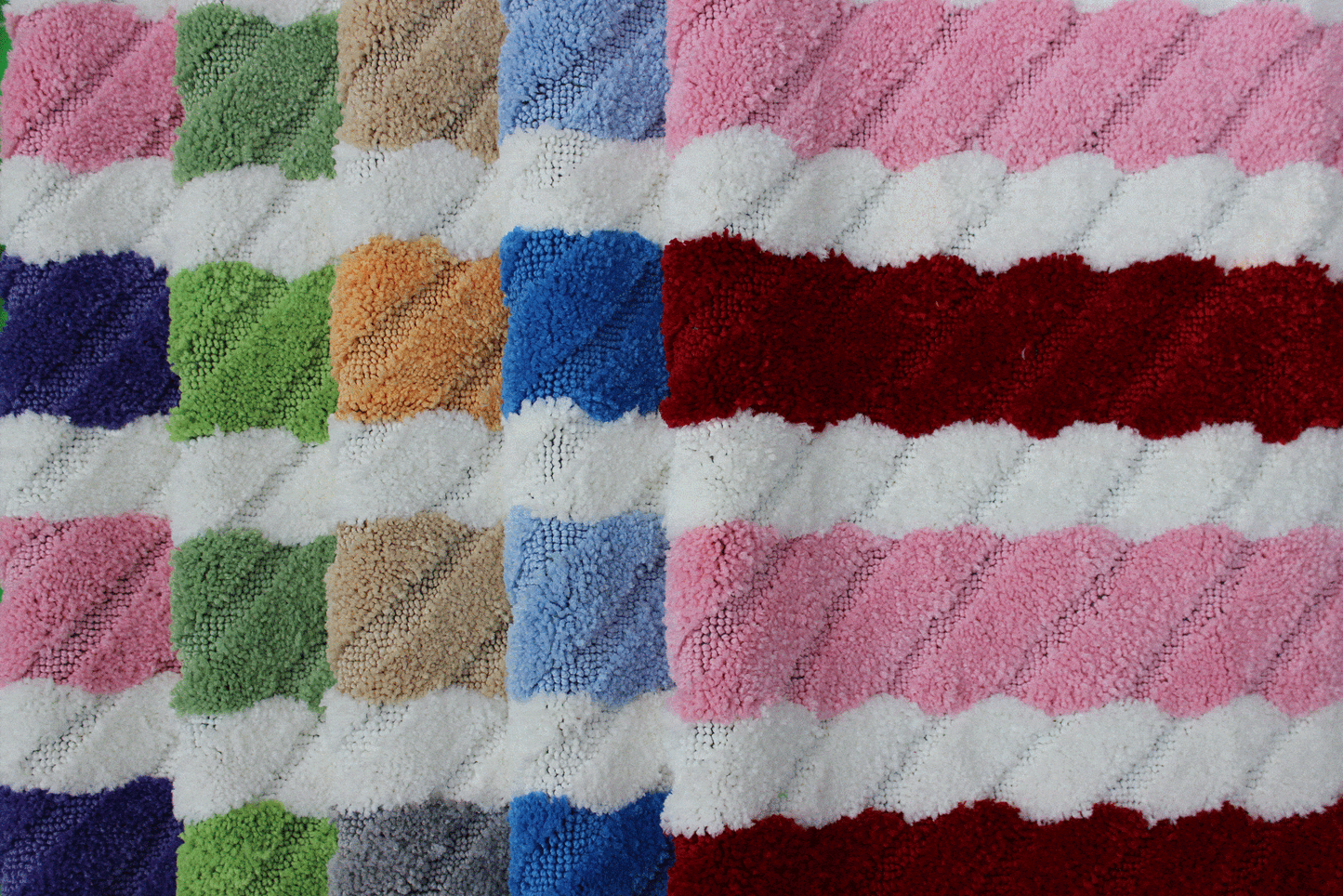 Tache Super Absorbent Purple and Pink Striped Microfiber Wild Flower Floor Mats / Rugs