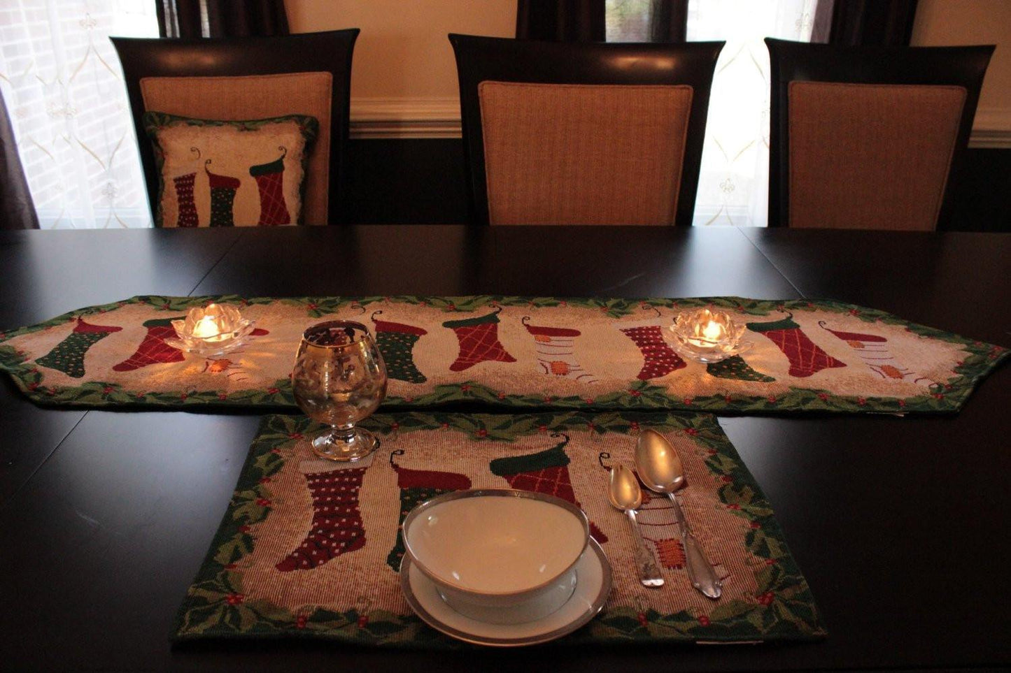Tache Festive Hang My Stockings By the Fireplace Placemat Set of 4 (12910PM)
