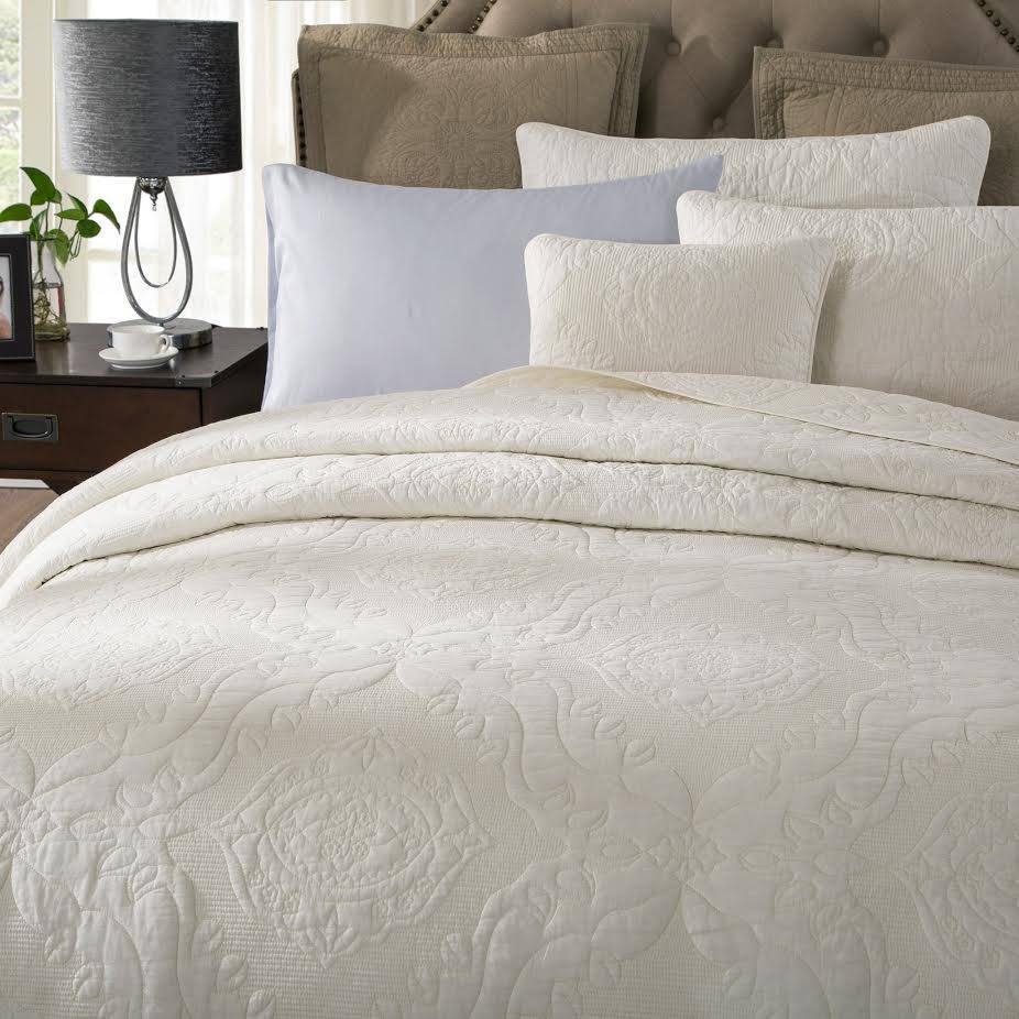 Tache Vanilla Cream Ivory Paisley Damask Stitch Matelassé Cotton Quilt Set (JHW-643)