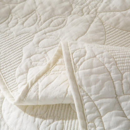Tache Vanilla Cream Ivory Paisley Damask Stitch Matelassé Cotton Quilt Set (JHW-643)